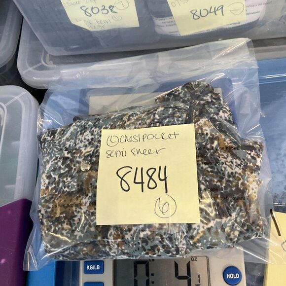 Ann Taylor Button Down Blouse Abstract Print Semi Sheer Long Sleeve Shirt Size 8 - Picture 12 of 12